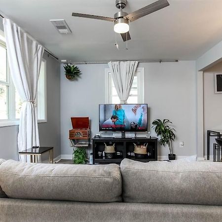 West End Bungalow Perfect To Work, Play, & Escape Atlanta Luaran gambar