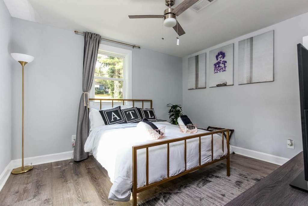 West End Bungalow Perfect To Work, Play, & Escape Atlanta Luaran gambar