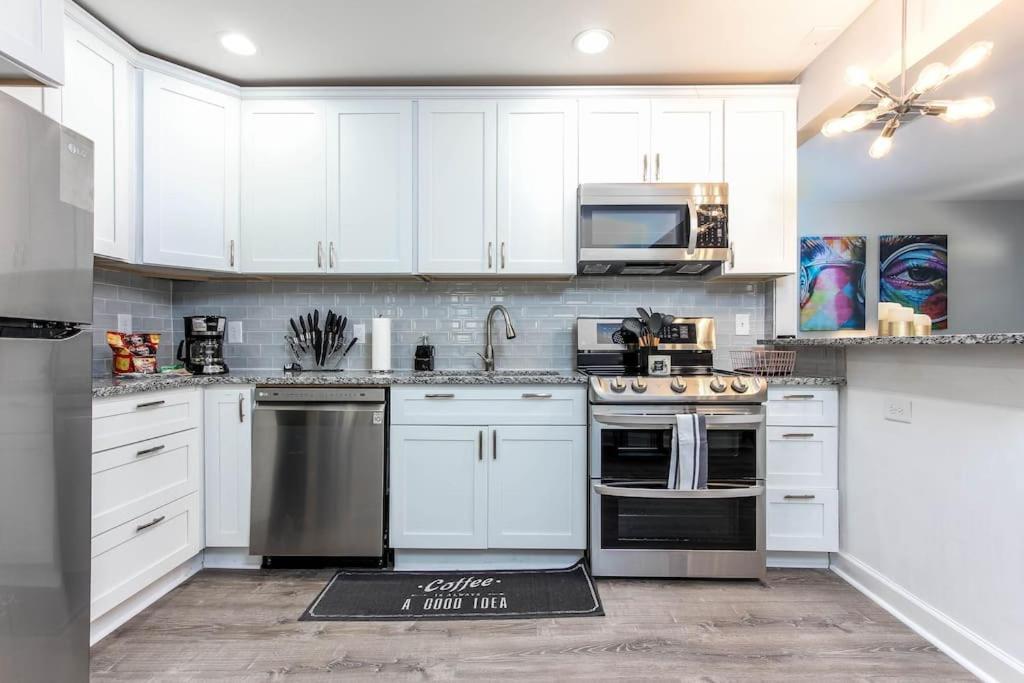 West End Bungalow Perfect To Work, Play, & Escape Atlanta Luaran gambar