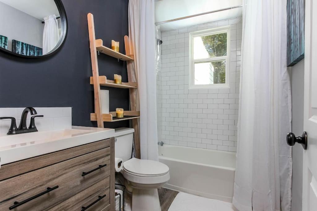 West End Bungalow Perfect To Work, Play, & Escape Atlanta Luaran gambar