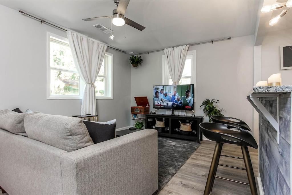 West End Bungalow Perfect To Work, Play, & Escape Atlanta Luaran gambar